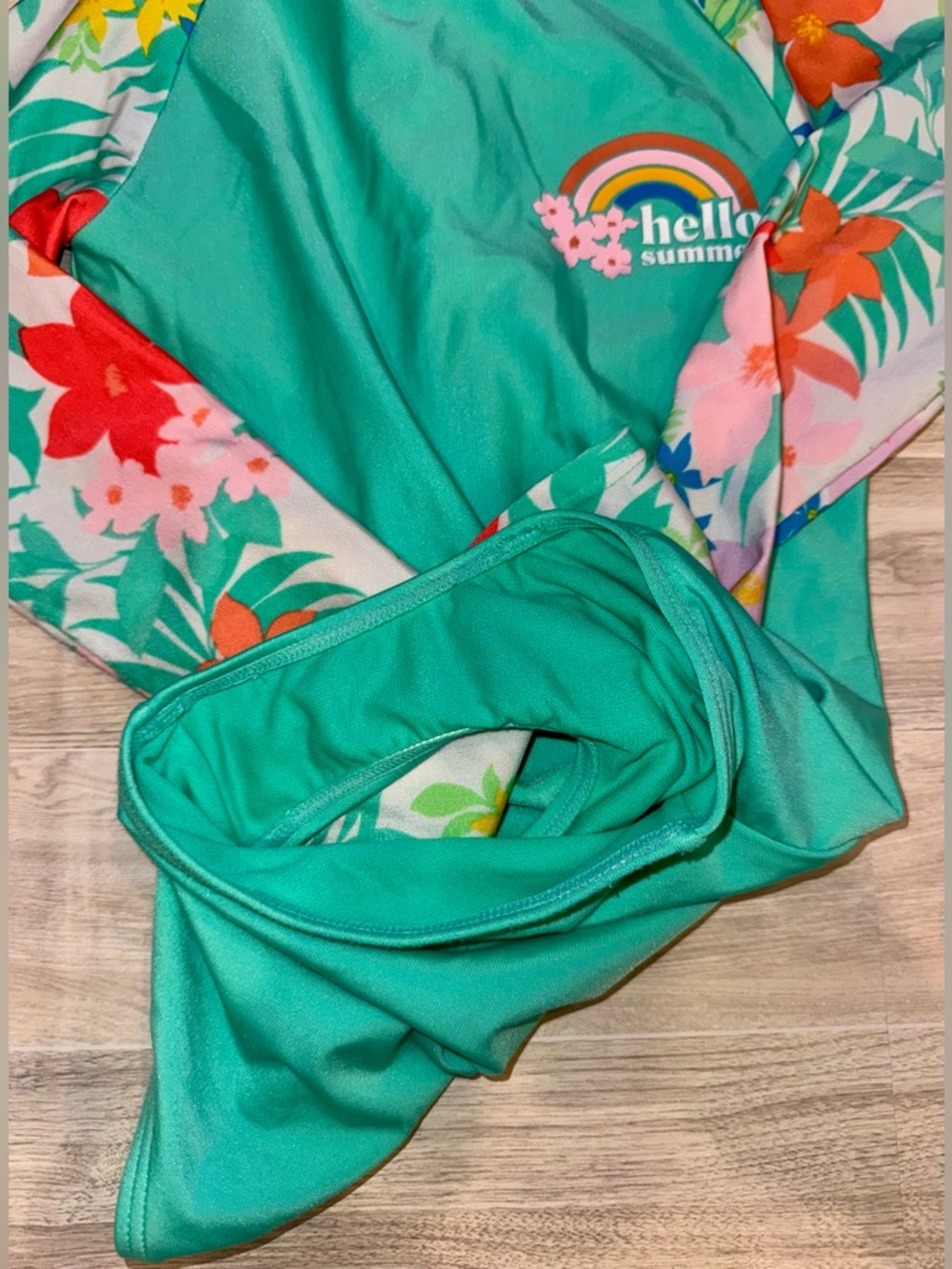 Set of 2 - Floral Rash Guard Swim Suit- size Medium (8) ➕ Swim Tee (NWT)! - Picture 7 of 15
